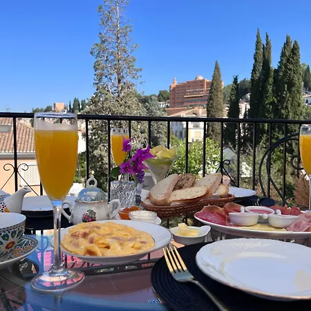 Hotelito Suecia 2* Гранада