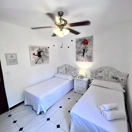 Konukevi Hotelito Suecia
