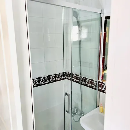 ゲストハウス Hotelito Suecia 2*